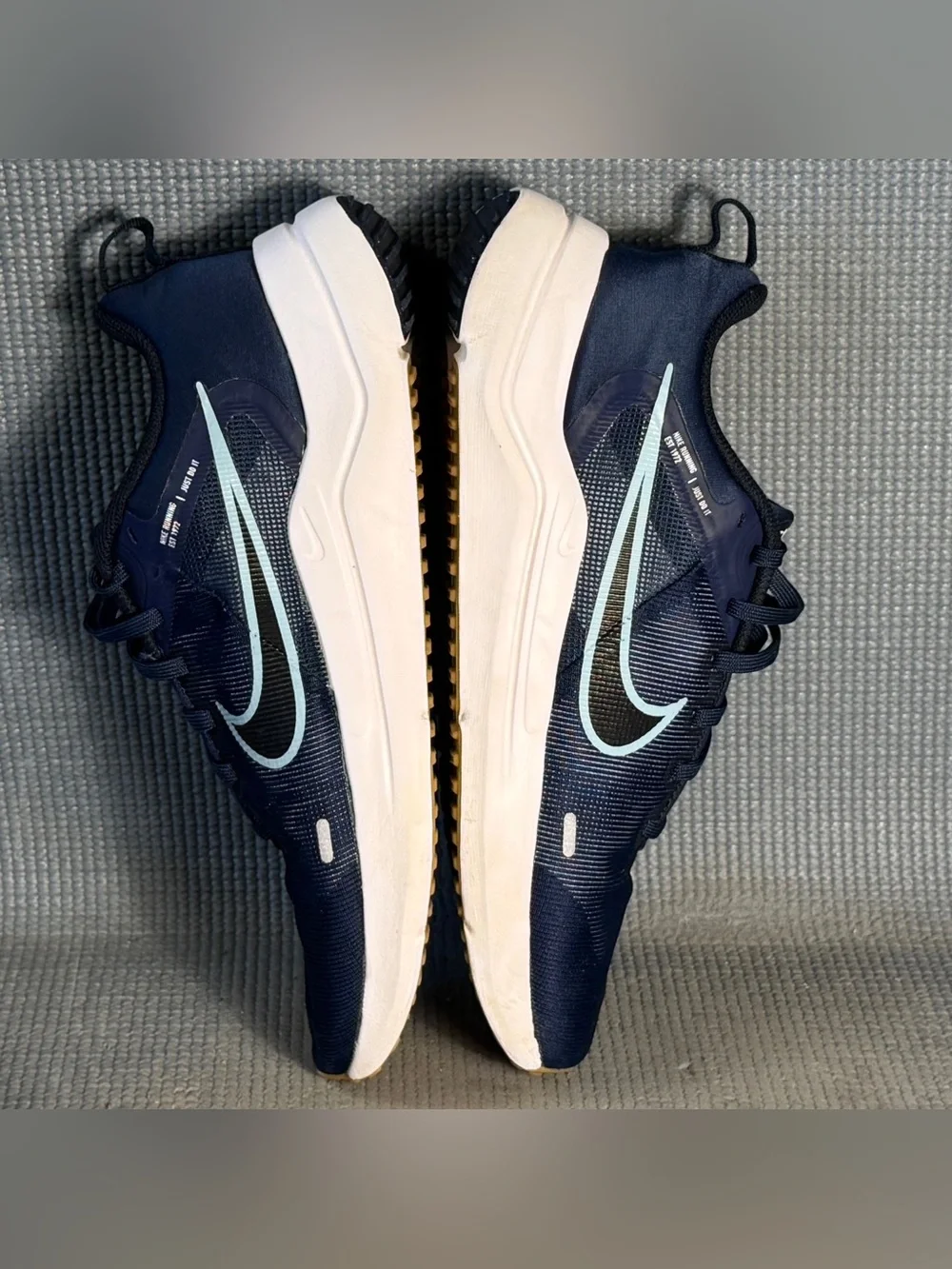 Nike Downshifter 12 Midnight Navy White Running Shoes DD9293-400 Men’s Size 8.5
